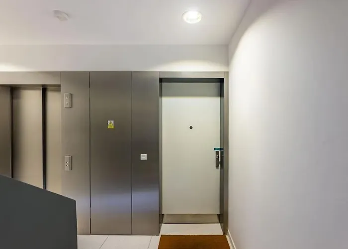 Modern Spacious Flat With A Terrace And A Parking * Prága