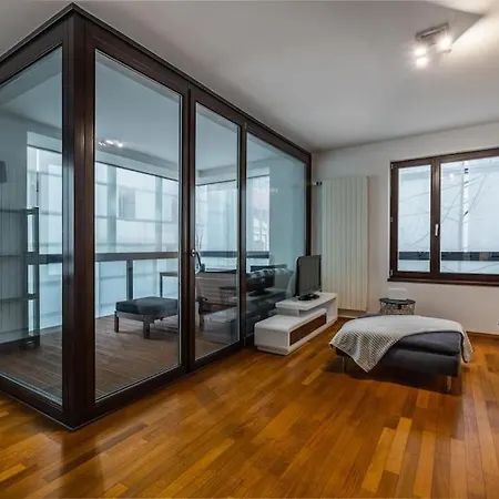 Modern Spacious Flat With A Terrace And A Parking *