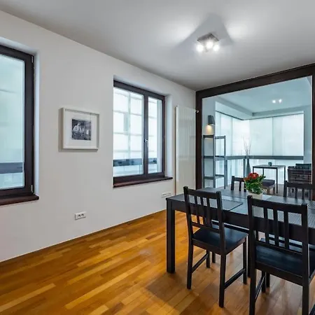 Lägenhet Modern Spacious Flat With A Terrace And A Parking Prag