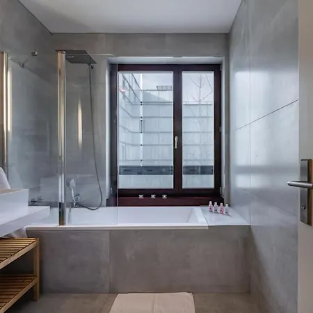 Modern Spacious Flat With A Terrace And A Parking Praga