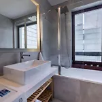 Modern Spacious Flat With A Terrace And A Parking * Prag