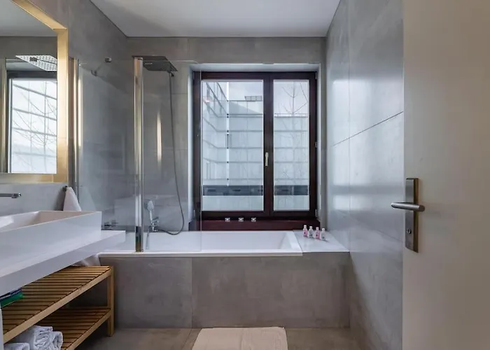 Modern Spacious Flat With A Terrace And A Parking Prague